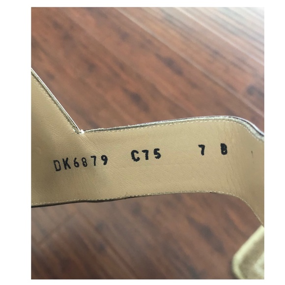 Salvatore Ferragamo Italian Heels - Picture 6 of 7